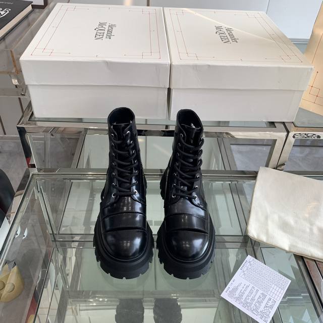 Alexander Mcqueen麦昆新款凉鞋超好看 超百搭 超有质感 原版购入一比一复刻 完美出货 码数:35-40